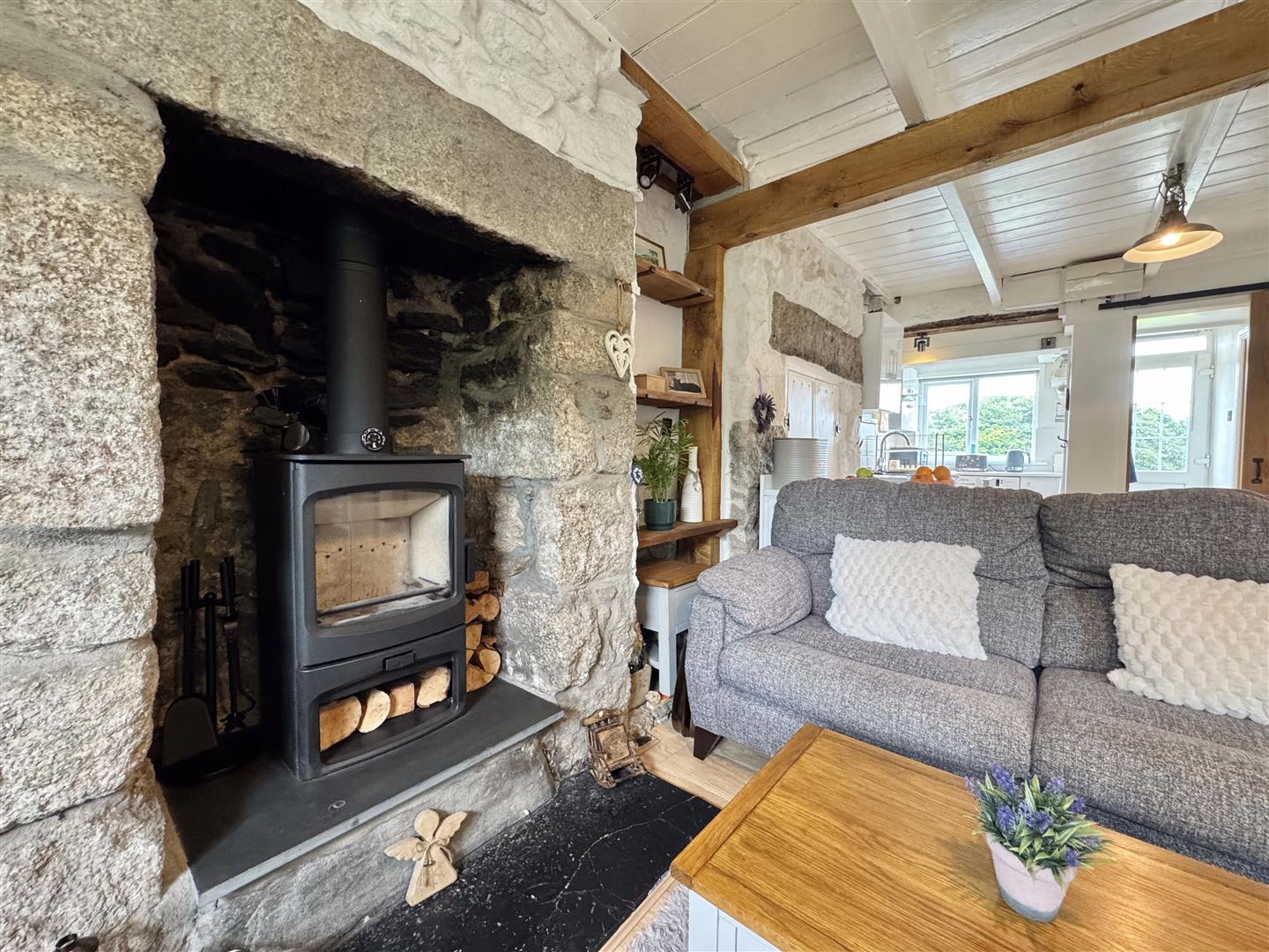 3 bed property in Hendra Terrace, Truro